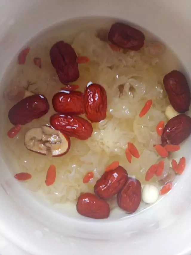 我的「凍齡秘方」,1天1碗,越喝越完美,肌膚如白雪!