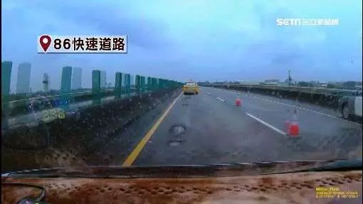 一晚50車爆胎！國道坑洞成輪胎殺手 