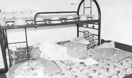 為兒子慶生,大馬父親親手將三名兒女勒斃,再上吊自殺,牆上兩段遺言,指明導火索