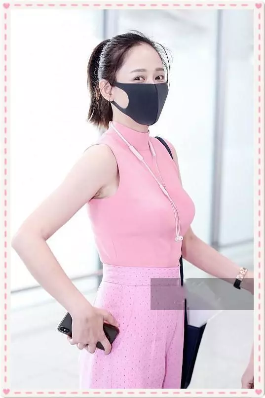 當86斤趙麗穎和106斤陳喬恩同穿一身粉,網友:瞬間沒了減肥勇氣...