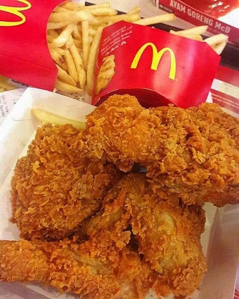 只需買冰淇淋!就免費送你一塊McD Ayam Goreng!這麼值得!一定要去吃!