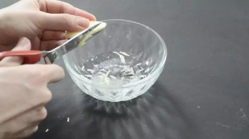不用噴蚊油!房間裡放「這個」!蚊子再也不敢靠近了!