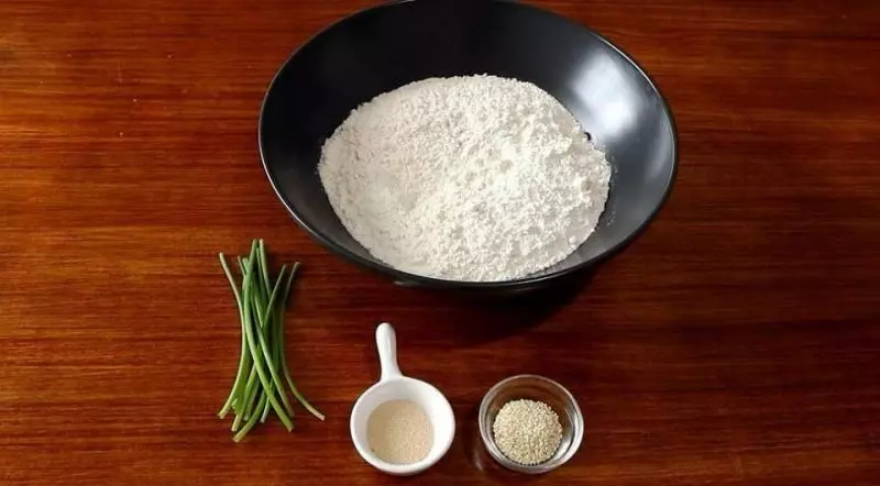 教你發麵餅的簡單做法,不用揉面,不用一滴油,鬆軟好吃!
