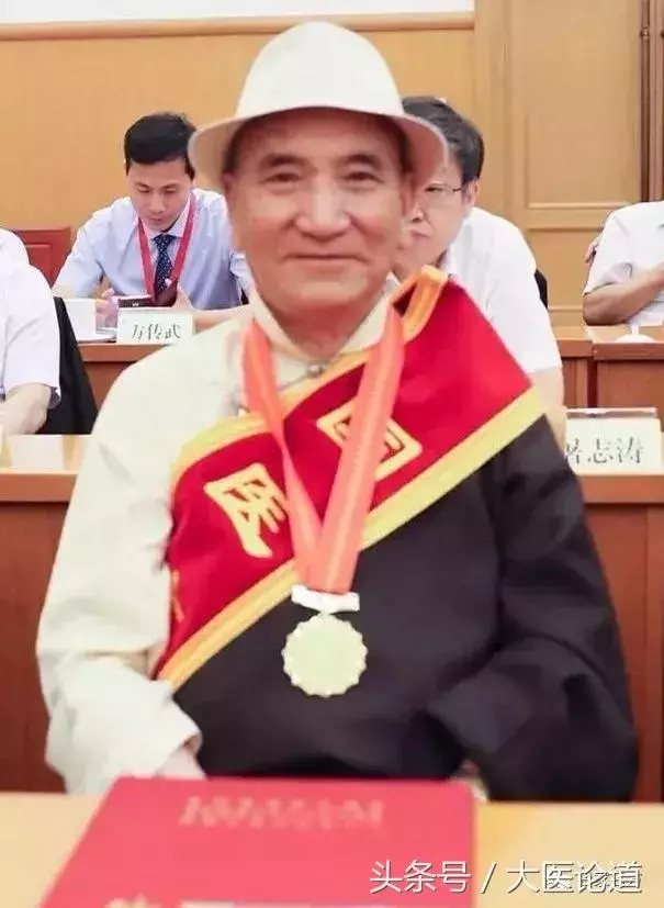 每天做100下,藏醫泰斗85歲仍血管幹乾淨淨,走路健步如飛