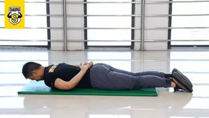 長期久坐腰背部慢性疼痛,七個動作教你怎麼改善!