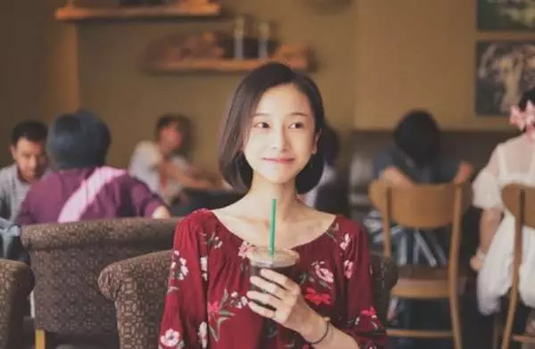 《延禧攻略》女主角魏瓔珞和宮女明玉素顏曝光,網友驚呼「明玉根本是初戀臉啊!」