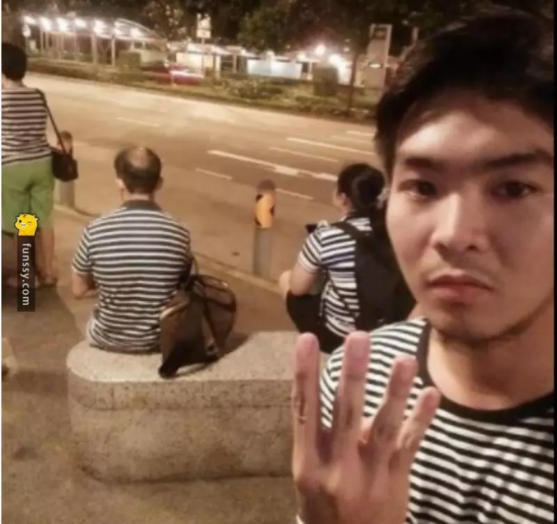 國外網友集合「12個巧到不能再巧」的巧合照片!#2 蒼蠅被仙人掌的刺一刀斃命!