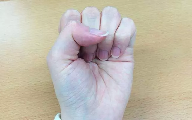來自日本古代武士的「心理測驗」:選出你的握拳方式,從中看出你的潛在個性!