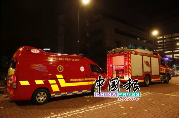 ◤直播◢ 警方緊急疏散 首要媒體集團辦公樓接炸彈恐嚇