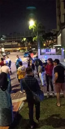 ◤直播◢ 警方緊急疏散 首要媒體集團辦公樓接炸彈恐嚇