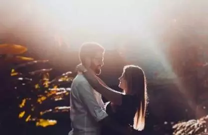 原配:十年的婚姻,抵不過一個剛認識幾天的姑娘!
