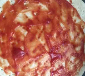 原來自己在家也可以做披薩，做法簡單，味道可以媲美「必勝客」了