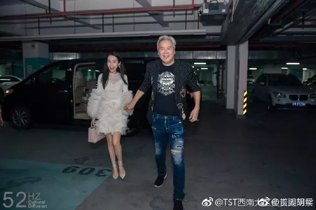 【驚爆外遇偷吃正妹!】林瑞陽和微商女老闆親密無間,網友:一個月前才送張庭17億生日禮物,難道...