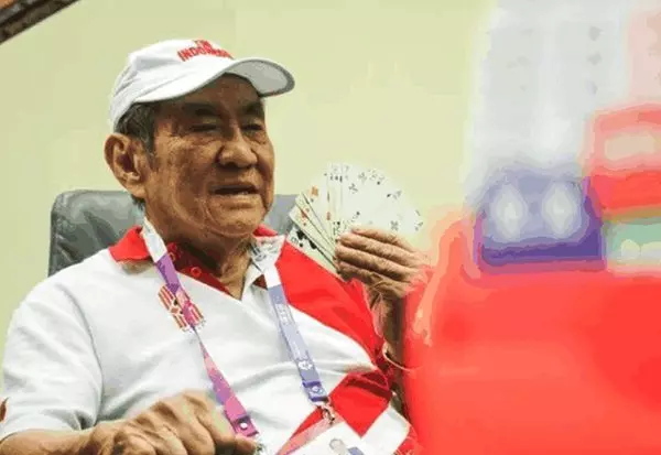 78歲印尼首富 橋牌賽奪銅牌 開辦橋牌學校