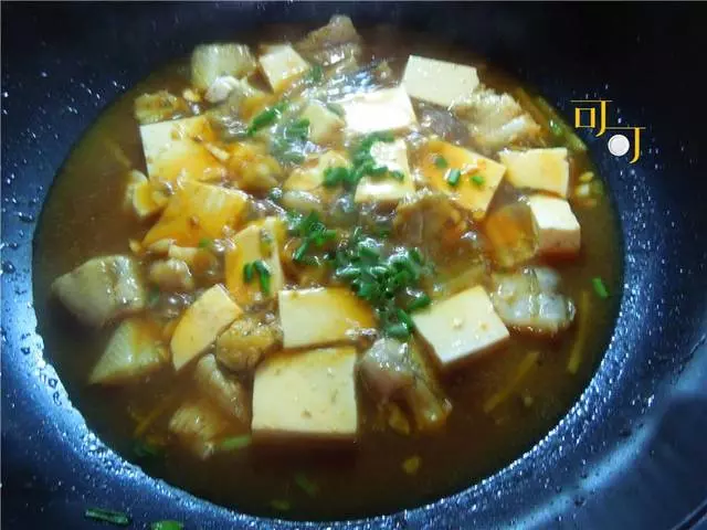 這魚和豆腐同名,肉質滑嫩鮮美,和豆腐一起燒很家常也很美味!