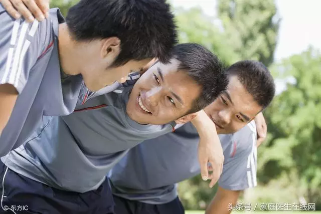 男性做好5個鍛鍊,不知不覺間,就變得「屹立不倒」了