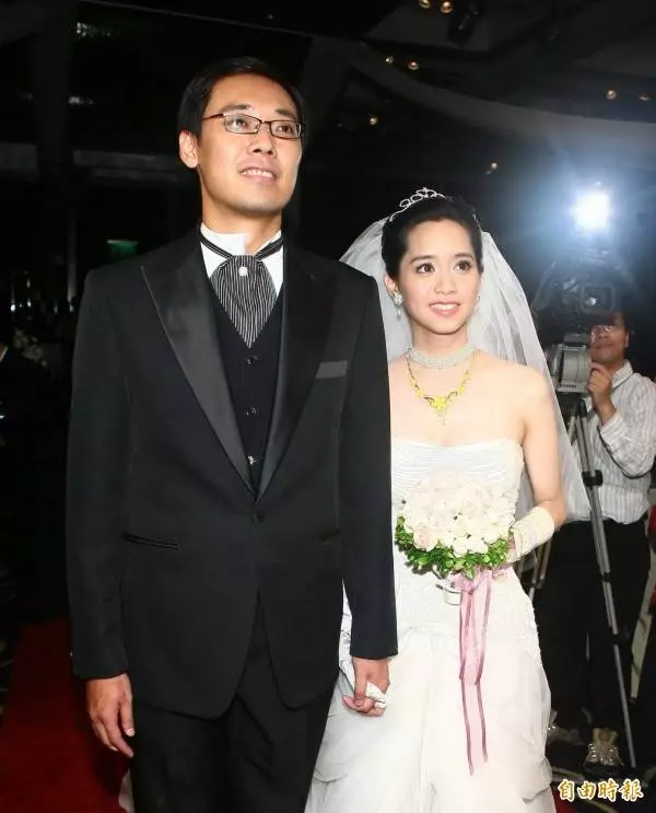 黨產會委員楊偉中 為了救愛女在庫克群島溺斃