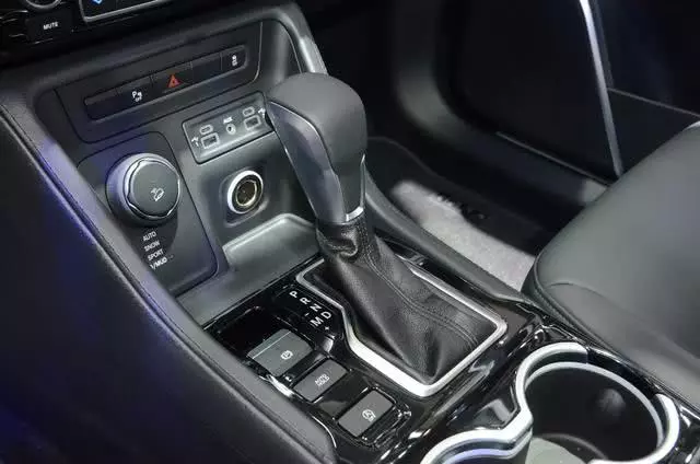 全新牧馬人領銜 Jeep三款重磅車型提前曝光