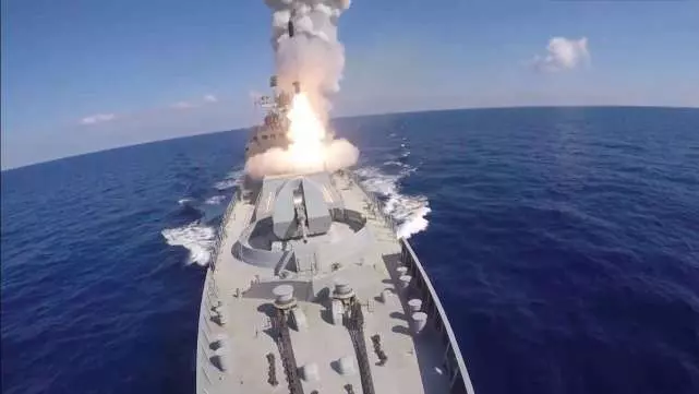 兩天內開火!大國三大艦隊戰艦到位,警告美軍艦立刻離開
