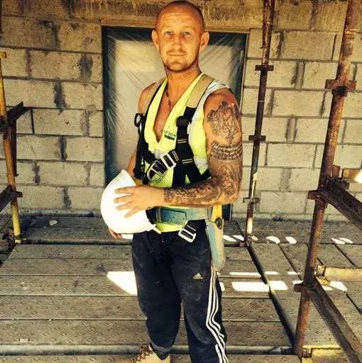愛女2年前遭殺 他走不出來心碎輕生