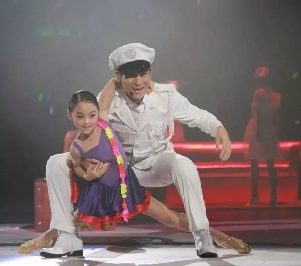 李連杰最小女兒曝光,原來長成這樣,怪不得隱藏這麼多年一直不敢公開!
