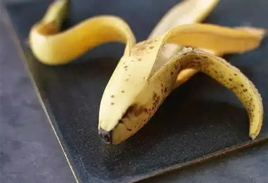 常吃長黑斑的香蕉有益還是有害?一次性給你說明白,很多人沒做對