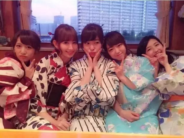 日本女性穿和服時不穿內褲的,和服裡藏著不可告人的祕密?