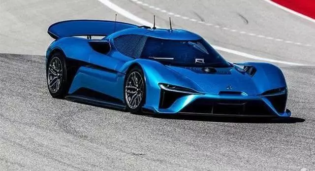 法拉中國跑車製造史!從辣眼睛到驚艷世界,最後一款售價1000萬!