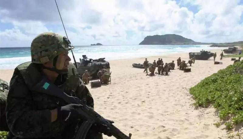 36噸彈藥狂轟,2400名日軍士兵趁勢登陸:日本為奪取北方四島拼了