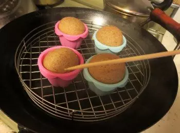 蒸米祿煉奶小蛋糕,現在用來做蛋糕,好香好松軟好吃