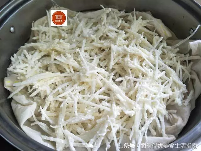 一到秋天就想吃這道菜,簡單蒸一蒸,好吃不上火,飯菜都有了!