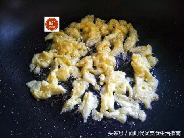 一到秋天就想吃這道菜,簡單蒸一蒸,好吃不上火,飯菜都有了!