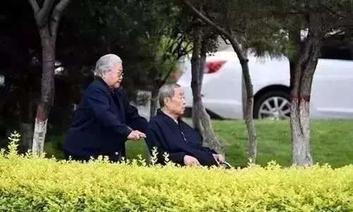 最能包容對方的人,也是最能攜手到最後的人!六十歲以後,怎麼做夫妻?