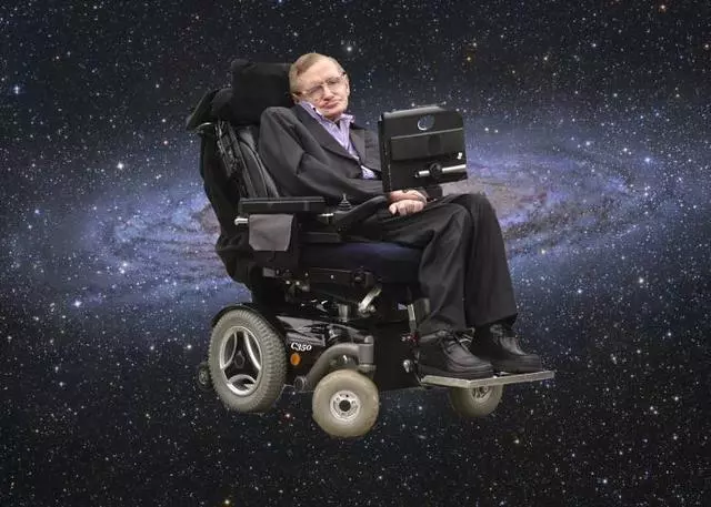 世界未解之謎:以光速在宇宙飛100光年要多久?霍金用實驗告訴你