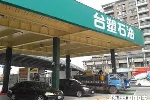2羅釐相撞巫裔司機遭拋飛慘死