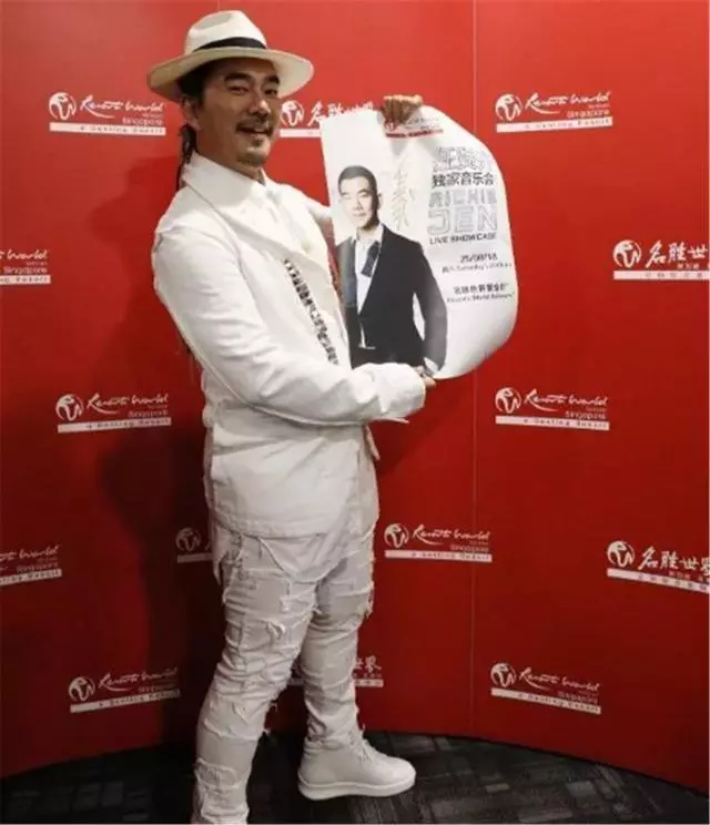 52歲任賢齊近照曝光,竟變成200斤胖子,網友:歲月是把殺豬刀!