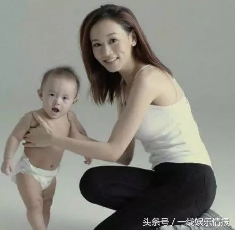 港姐競選史上獲獎最多的冠軍,合作張傑在內地走紅,今40歲無人識