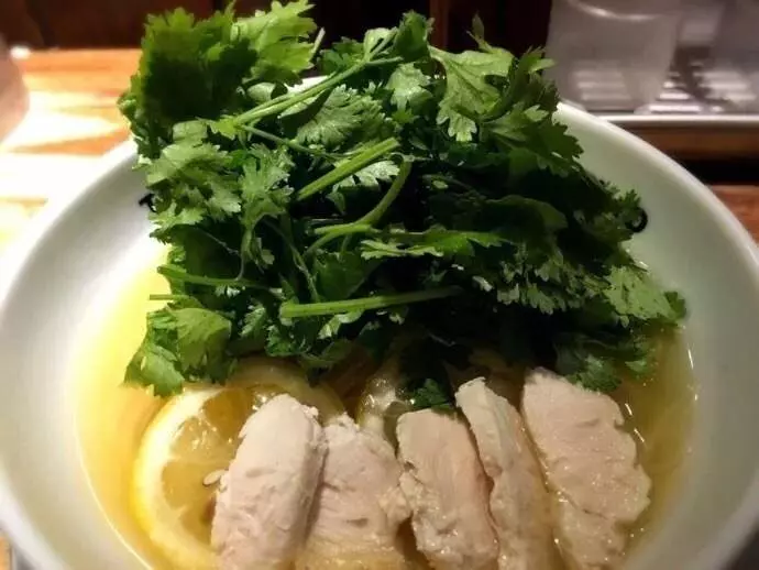 9張照片「給你滿滿的大香菜」逼死人料理!就算隔著螢幕也好像聞到了什麼XDDD