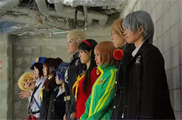 15張唯美cosplay照片「背後辛酸大曝光」,#6這畫面也太母湯了XDDD