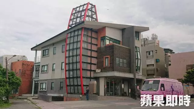 2國中生偷偷夜遊出車禍 他跑數百公尺求救喚不回好友命
