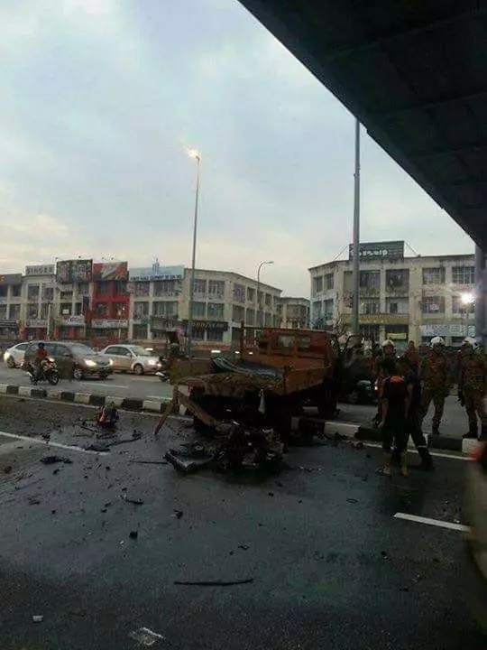 【今早恐怖死亡車禍】羅釐與轎車猛撞司機重傷及一名華裔青少頭部爆裂當成身亡【內有視頻】