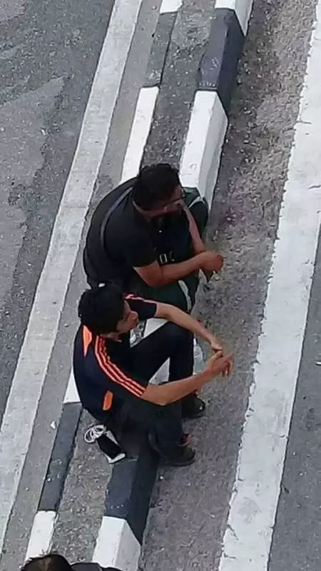 【今早恐怖死亡車禍】羅釐與轎車猛撞司機重傷及一名華裔青少頭部爆裂當成身亡【內有視頻】