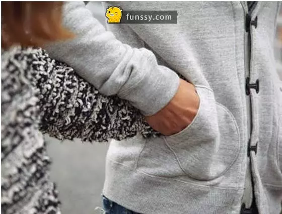 女生們注意了!千萬得「提防男生們這7個小動作」!一不小心你就會被撩走了!