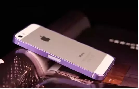 愛機的手機殼髒了怎麼辦?一招還你潔凈如新