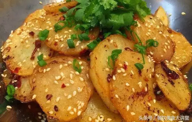 土豆的十種做法,再也不會每次都吃土豆絲了,快收藏吧