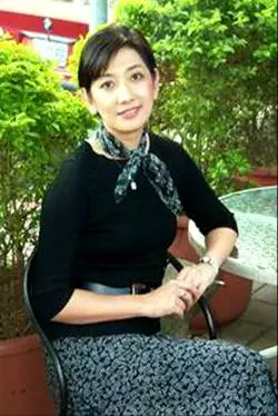 最美趙敏從小被生父,自殺10多次獲救,死在家中3天才發現!