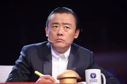 一夜之間身敗名裂的10大明星,陳冠希不算啥,而他丟臉丟到國外!