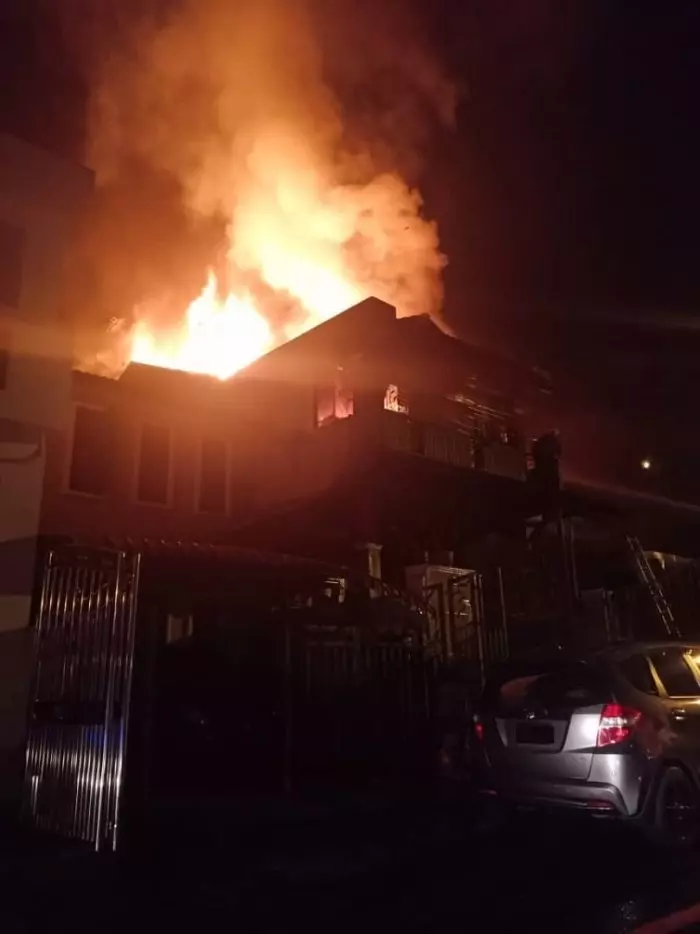 夫婦為逃離失火住宅 1人墜樓當場身亡