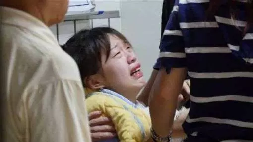宜蘭南澳海灘勇男救女童慘遭滅頂 女友崩潰大哭