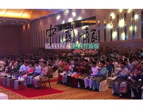 馬哈迪警告土著:有些人不會永遠富有!